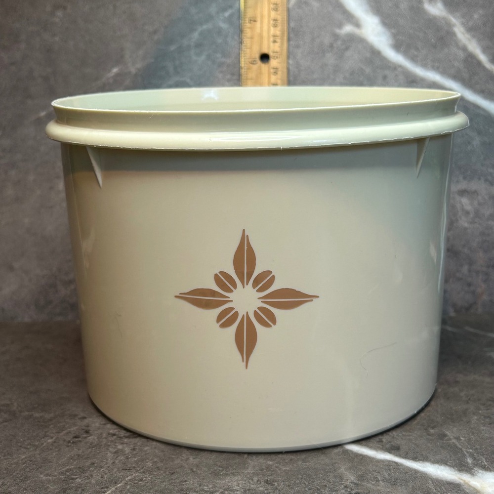 Vintage Tupperware Servalier Canister 265-12 Almond Brown Starburst No Lid 6in